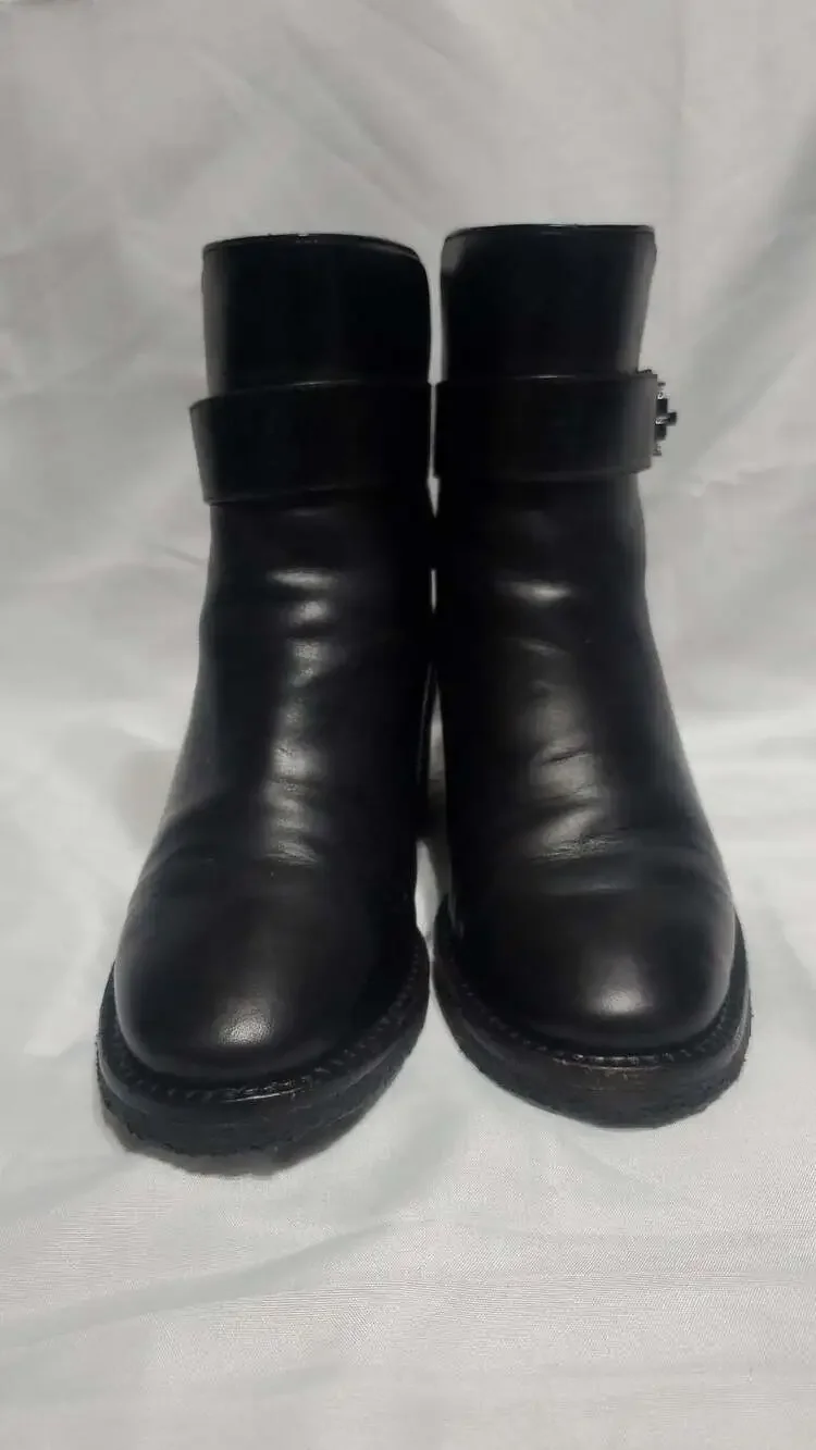 Tory Burch Kira Black Leather Buckle Ankle Boots Size 7M